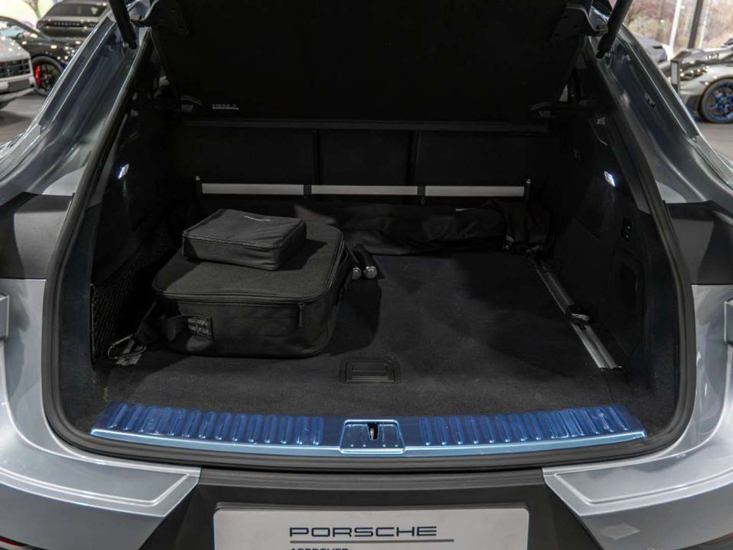 Porsche Cayenne Coupé E-Hybrid - 2025 - Joinsteer - #14