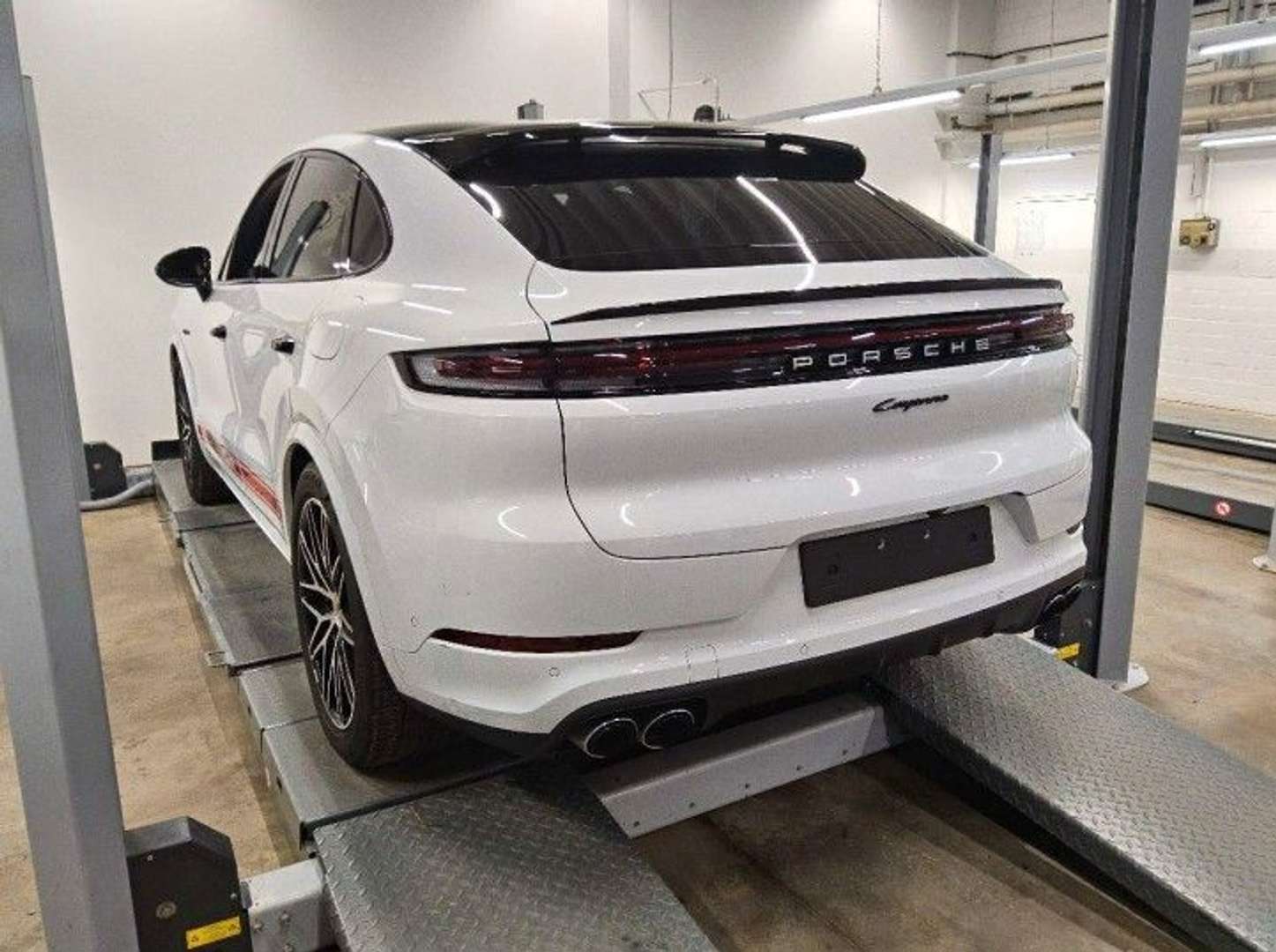 Porsche Cayenne E-Hybrid - 2024 - Joinsteer - #4