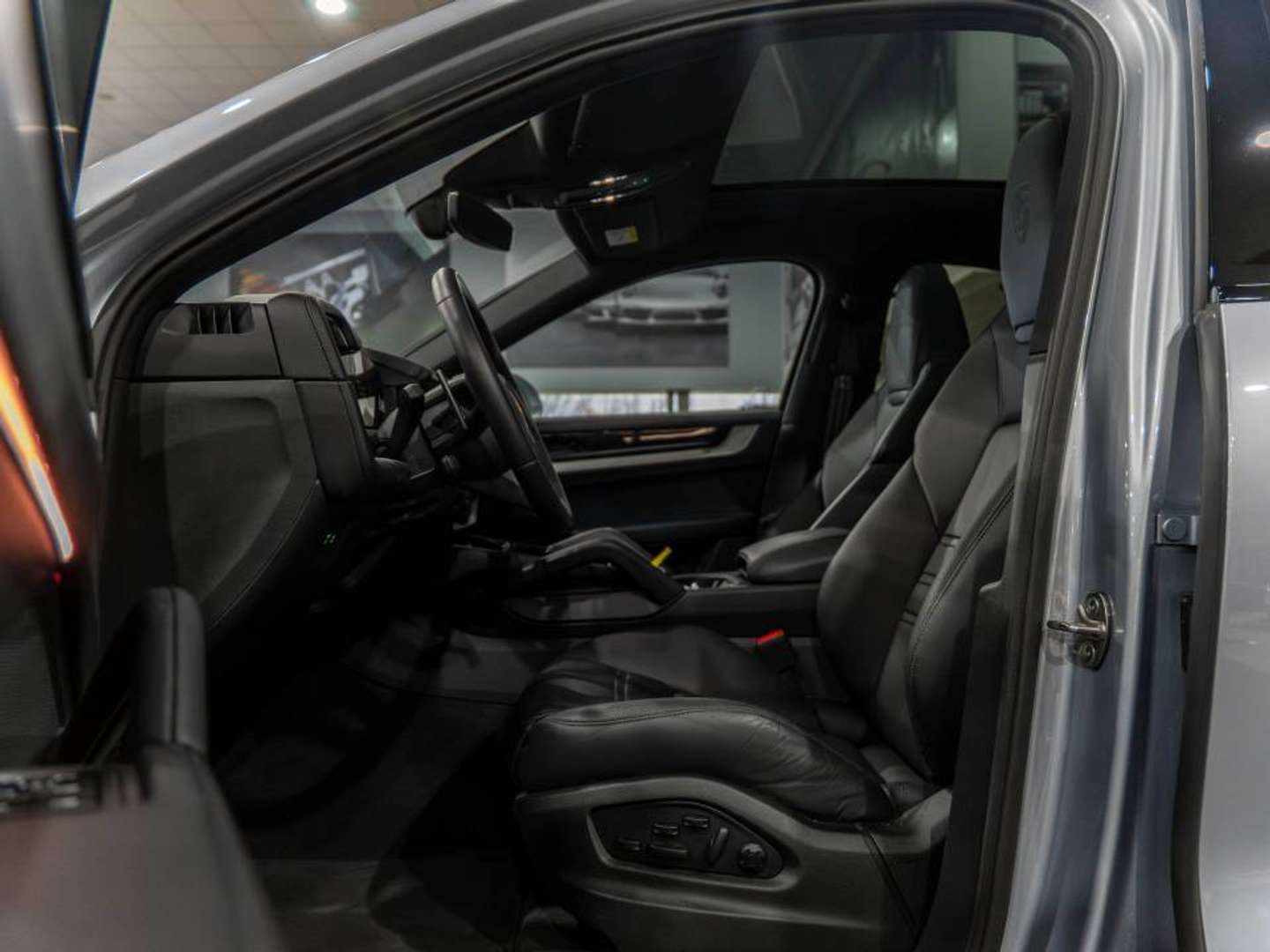 Porsche Cayenne Coupé E-Hybrid - 2025 - Joinsteer - #17