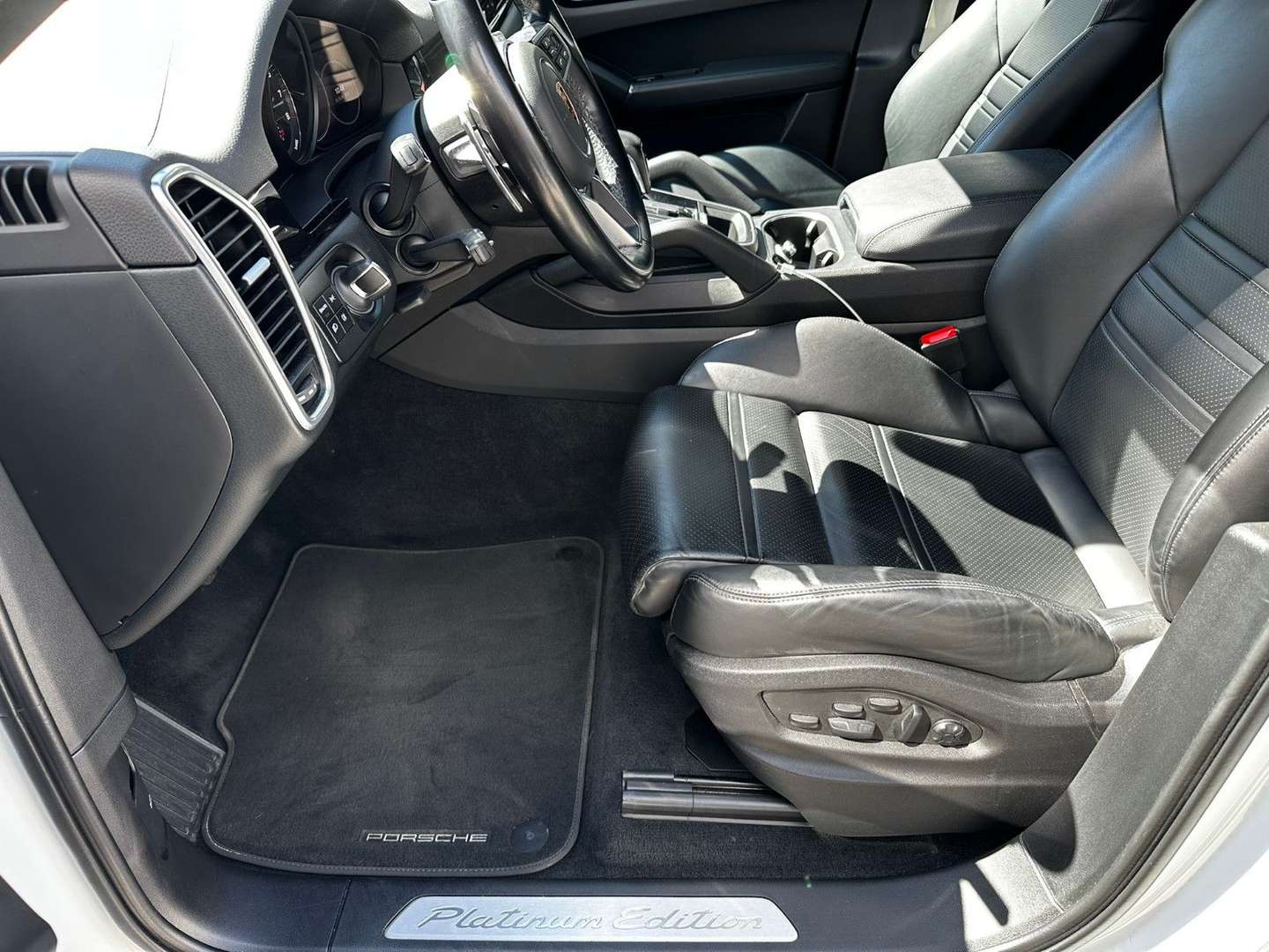Porsche Cayenne E-Hybrid Platinum Edition - 2022 - Joinsteer - #13