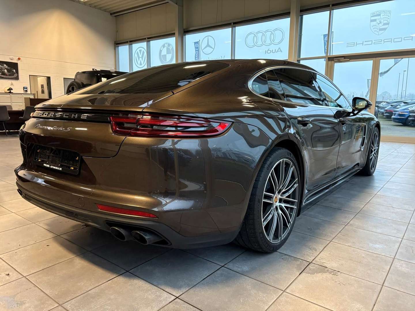 Porsche Panamera Turbo S E-Hybrid - 2018 - Joinsteer - #3