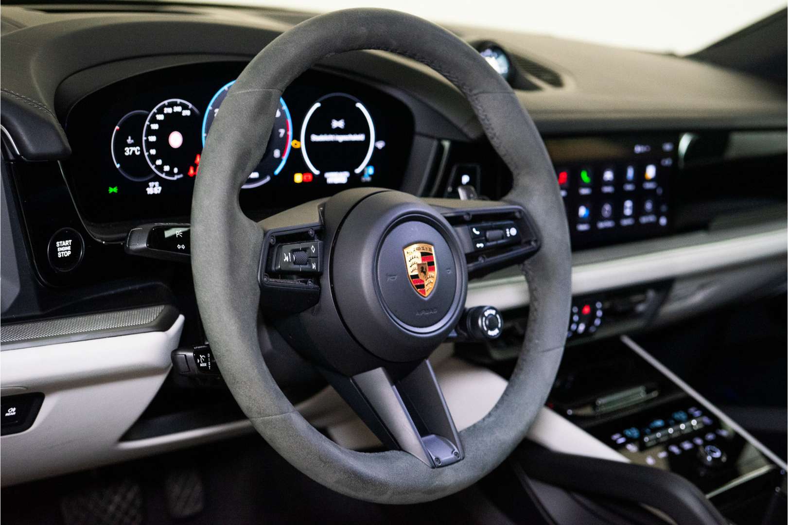 Porsche Cayenne Coupé E-Hybrid - 2024 - Joinsteer - #36