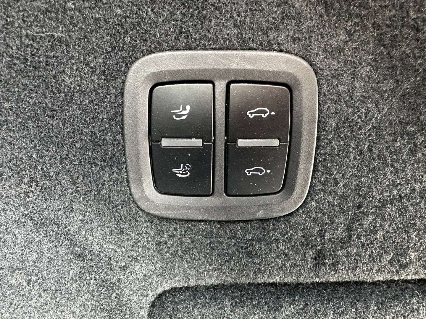 Porsche Cayenne E-Hybrid Platinum Edition - 2022 - Joinsteer - #23