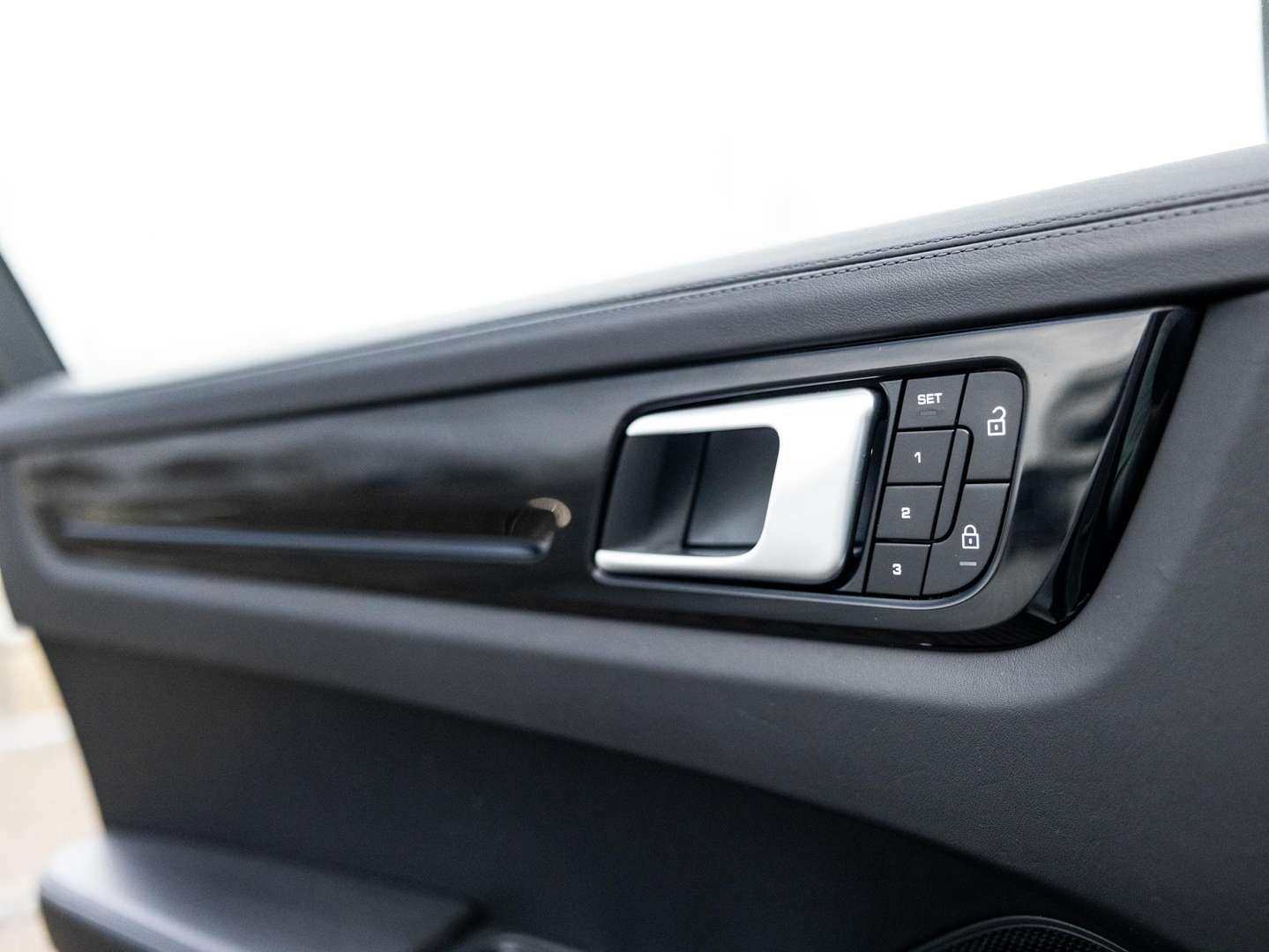 Porsche Cayenne E-Hybrid - 2022 - Joinsteer - #50