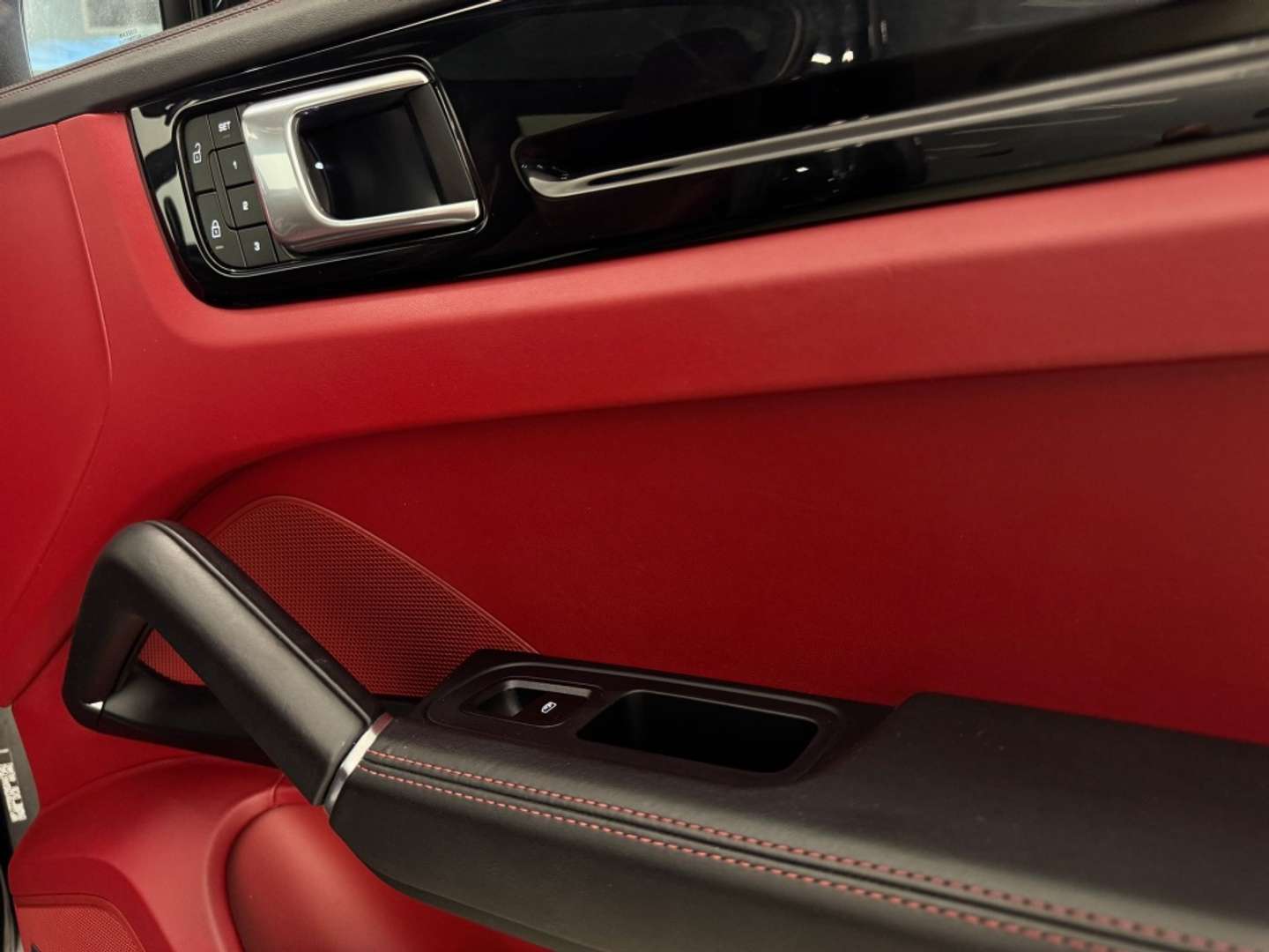 Porsche Cayenne E-Hybrid - 2022 - Joinsteer - #30