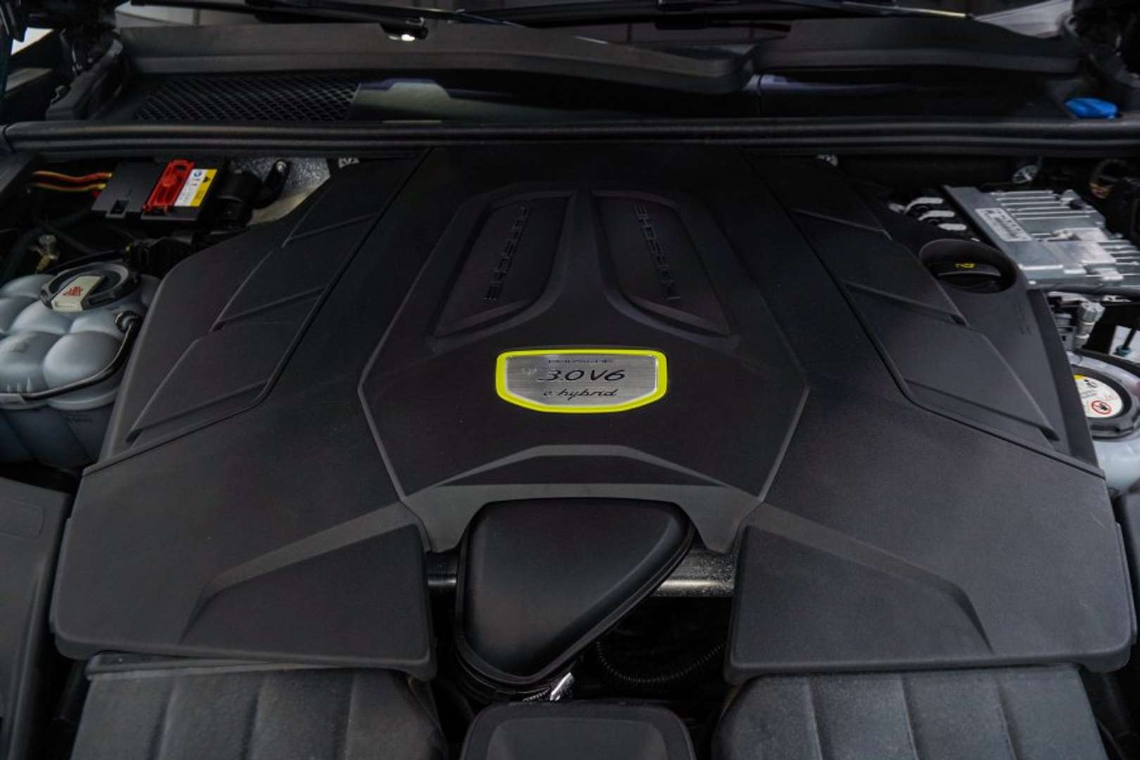 Porsche Cayenne E-Hybrid - 2020 - Joinsteer - #38