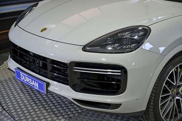 Porsche Cayenne III Turbo S E-Hybrid — photo 13