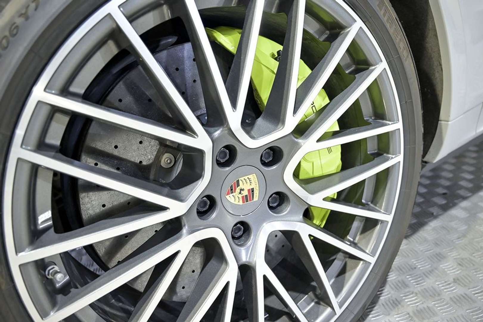 Porsche Cayenne Turbo S E-Hybrid - 2022 - Joinsteer - #15