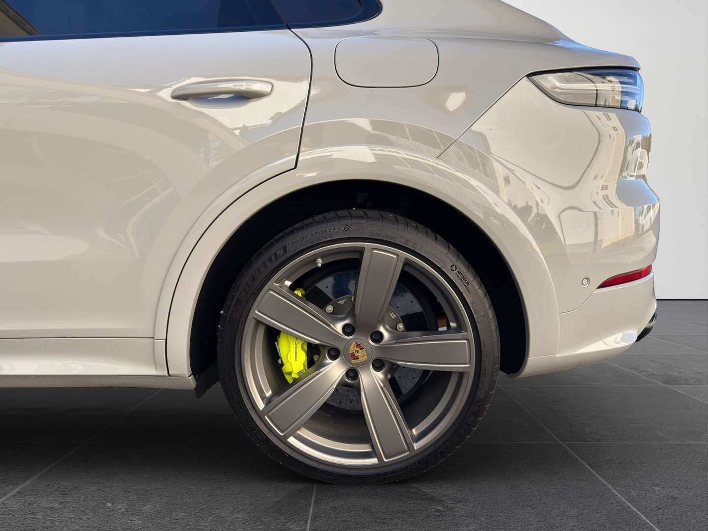 Porsche Cayenne Turbo S E-Hybrid - 2021 - Joinsteer - #19