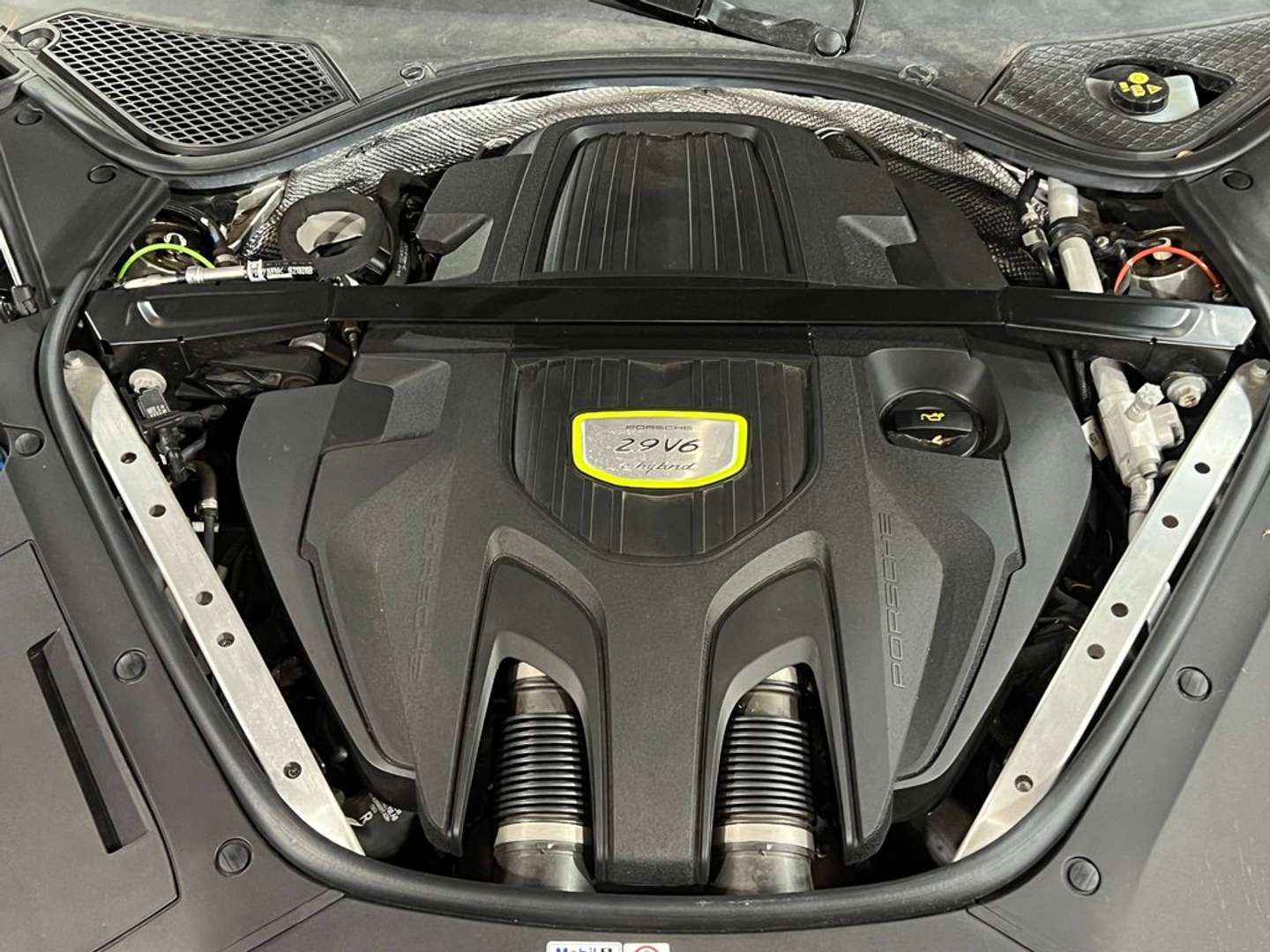 Porsche Panamera E-Hybrid - 2019 - Joinsteer - #19