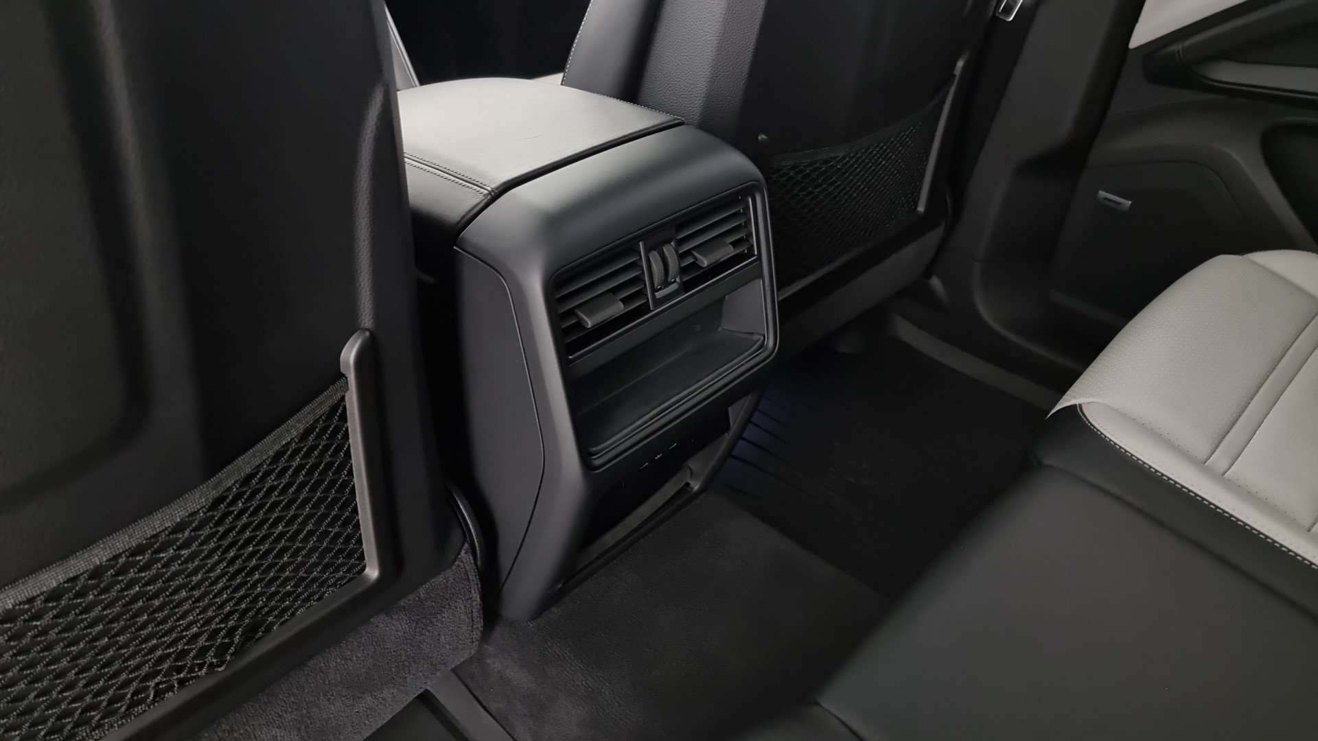 Porsche Cayenne E-Hybrid - 2024 - Joinsteer - #21