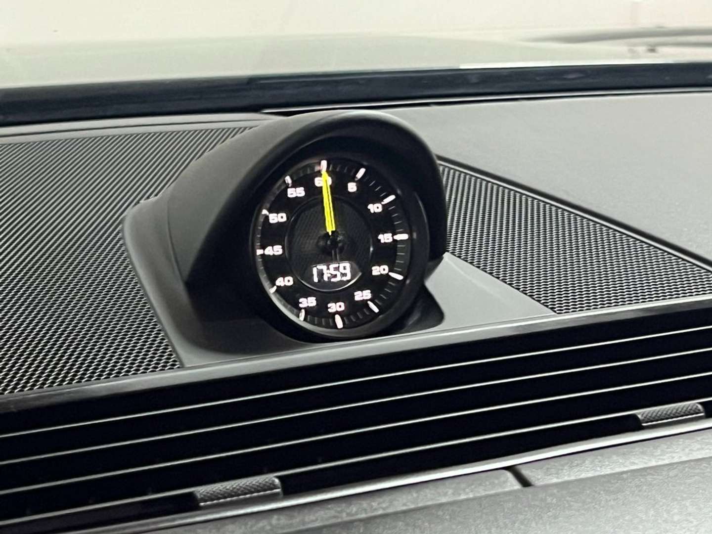 Porsche Panamera E-Hybrid - 2019 - Joinsteer - #37