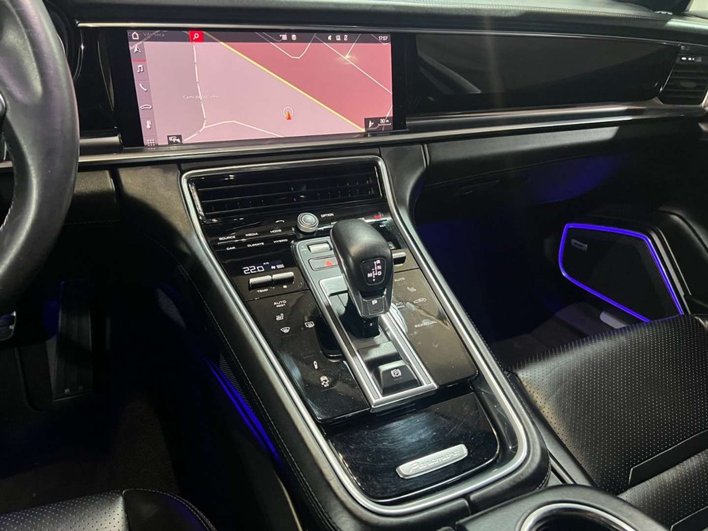 Porsche Panamera E-Hybrid - 2019 - Joinsteer - #38