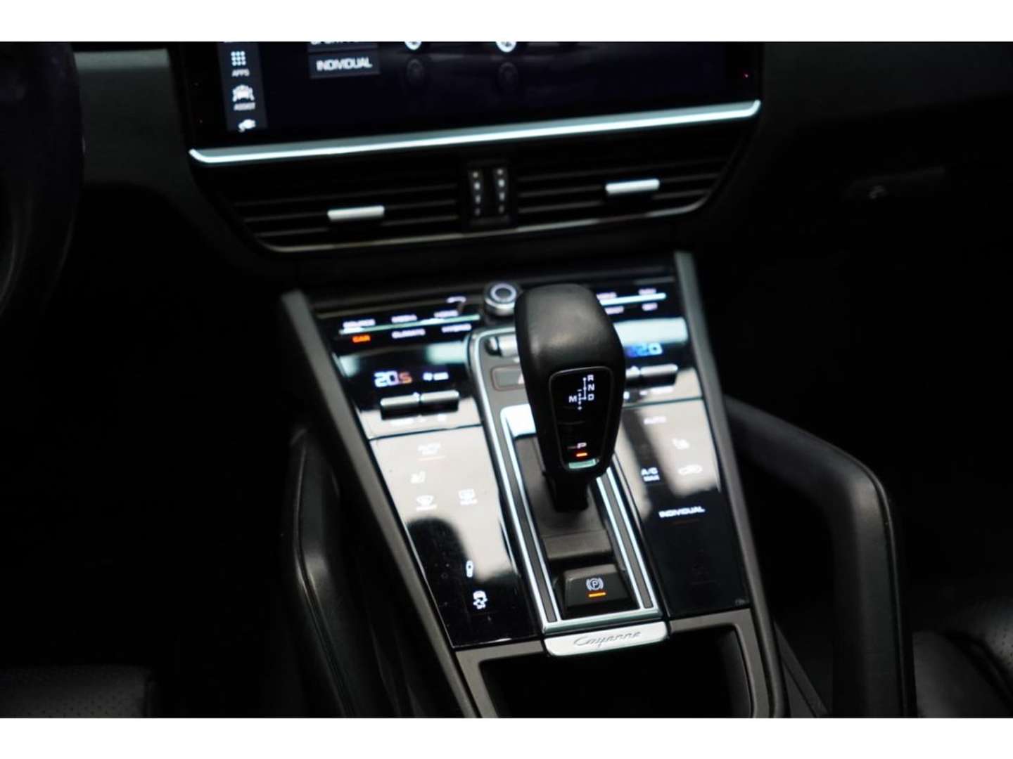 Porsche Cayenne E-Hybrid - 2019 - Joinsteer - #12