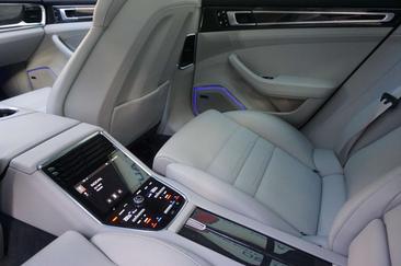 Porsche Panamera II GTS — photo 20