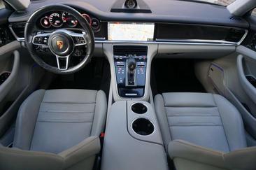 Porsche Panamera II GTS — photo 40