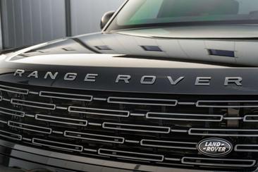 Land Rover Range Rover P550e Autobiography — photo 26
