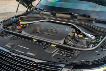 Land Rover Range Rover P550e Autobiography — photo 30