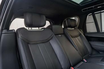 Land Rover Range Rover P550e Autobiography — photo 37