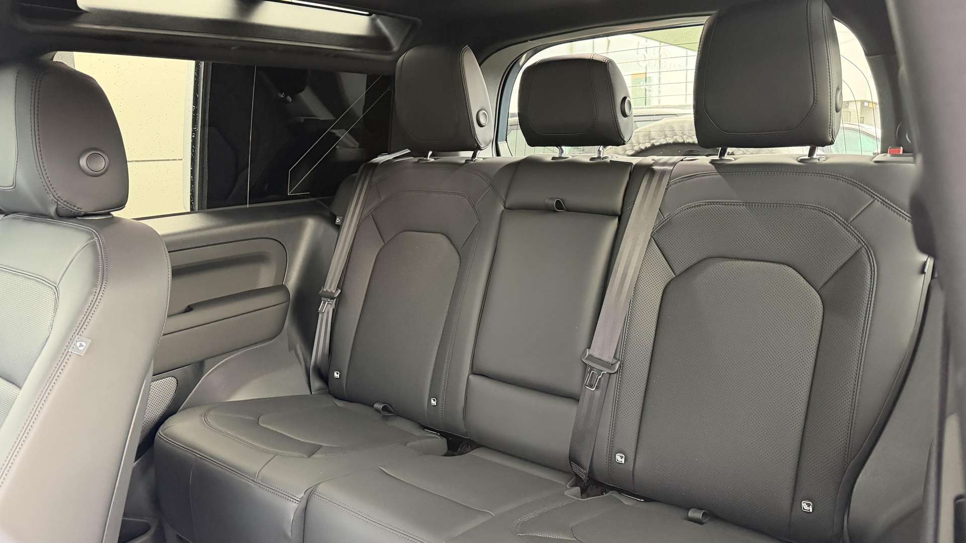 Land Rover Defender 90 D200 S - 2024 - Joinsteer - #8