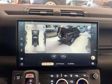 Land Rover Defender 110 D250 X-Dynamic SE — photo 20
