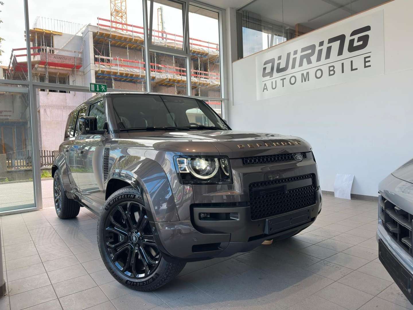 Land Rover Defender 4.4 P635 OCTA/gr-sw/HUD/Pan/Mtrx/22'' - 2026 - Joinsteer - #2