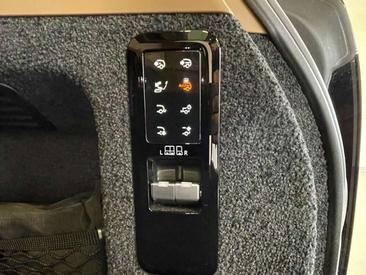 Land Rover Range Rover SV Aut. P550e PHEV AWD — photo 10