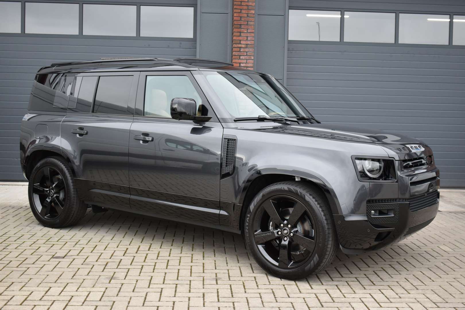 Land Rover Defender 110 X-Dynamic HSE 2.0 P300e - 2025 - Joinsteer - #1