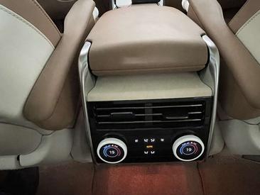 Land Rover Range Rover SV Aut. P550e PHEV AWD — photo 25