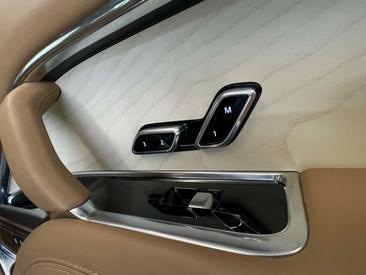 Land Rover Range Rover SV Aut. P550e PHEV AWD — photo 36