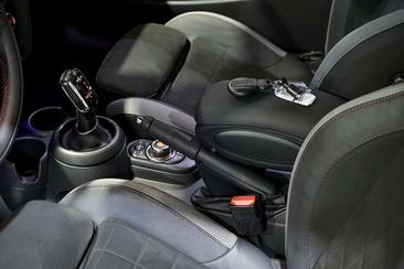 Mini Cooper John Cooper Works — photo 28