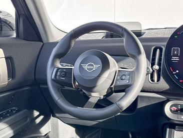 Mini Countryman Classic Electric — photo 12