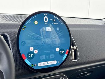 Mini Countryman Classic Electric — photo 22