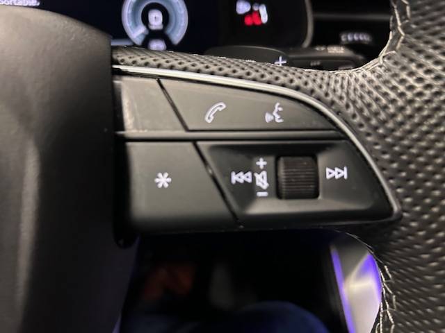 Audi Q8 TFSI E S Line 55 TFSI E Quattro 381 Ch Tiptronic - 2022 - Joinsteer - #16