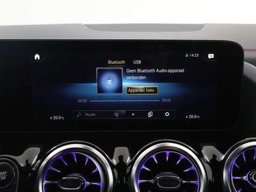 Mercedes EQA 250+ AMG Line — photo 15