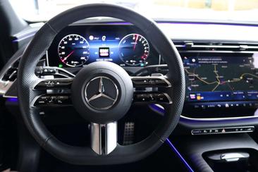 Mercedes Classe E Break 300 AMG Line — photo 10