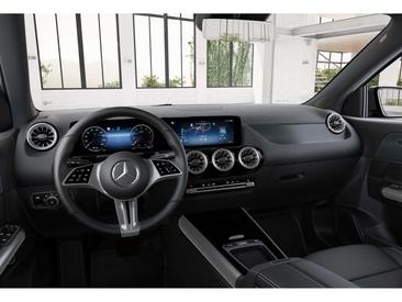 Mercedes GLA 200 Progressive — photo 6