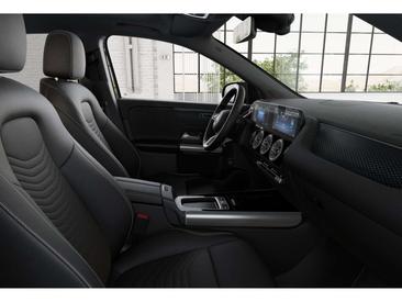 Mercedes GLA 200 Progressive — photo 7