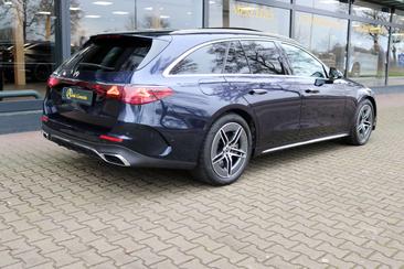 Mercedes Classe E Break 300 AMG Line — photo 16