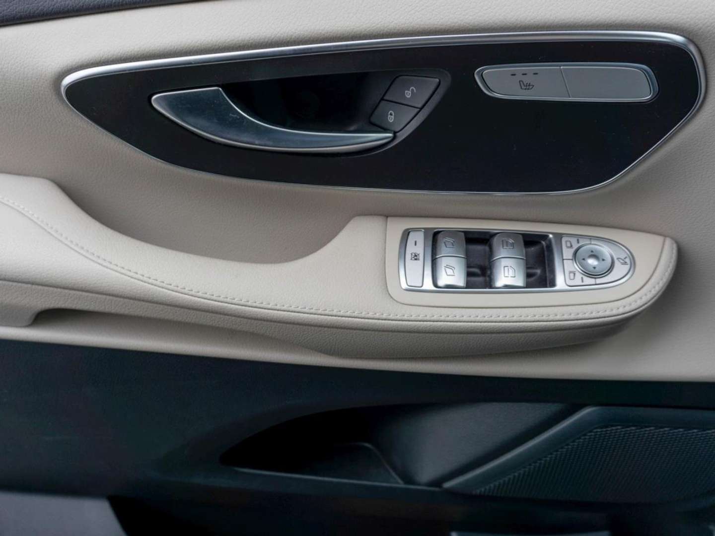 Mercedes V 300 D 300 Night Edition - 2023 - Joinsteer - #18