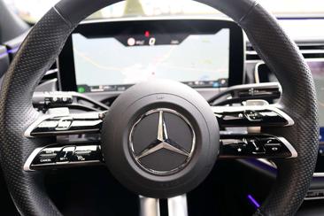 Mercedes Classe E Break 300 AMG Line — photo 18