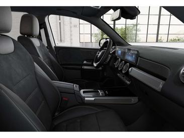 Mercedes GLB 200 AMG Line — photo 7