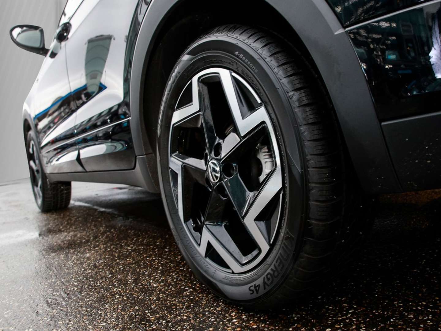 Volkswagen T-CROSS R-Line - 2025 - Joinsteer - #4