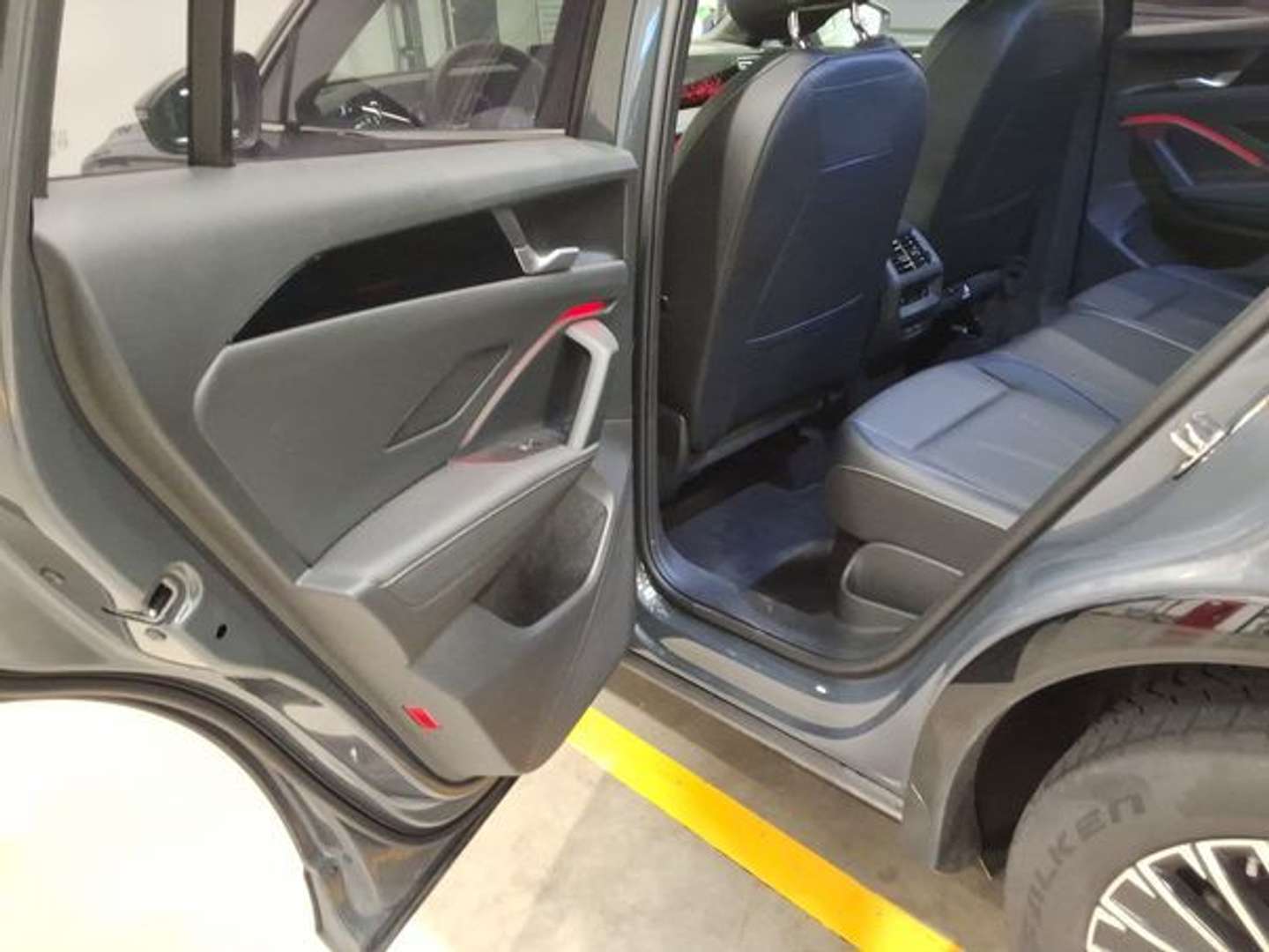 Volkswagen TIGUAN TDI 4Motion R-Line - 2025 - Joinsteer - #5