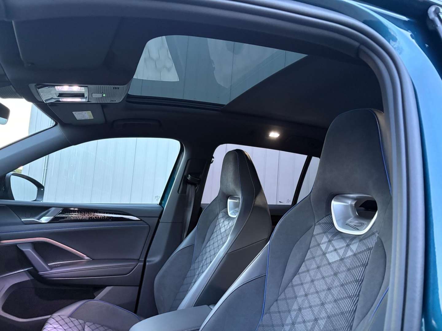 Volkswagen TIGUAN EHybrid R-Line - 2025 - Joinsteer - #11