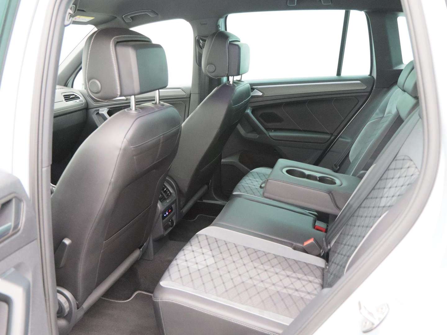 Volkswagen TIGUAN EHybrid R-Line - 2023 - Joinsteer - #12