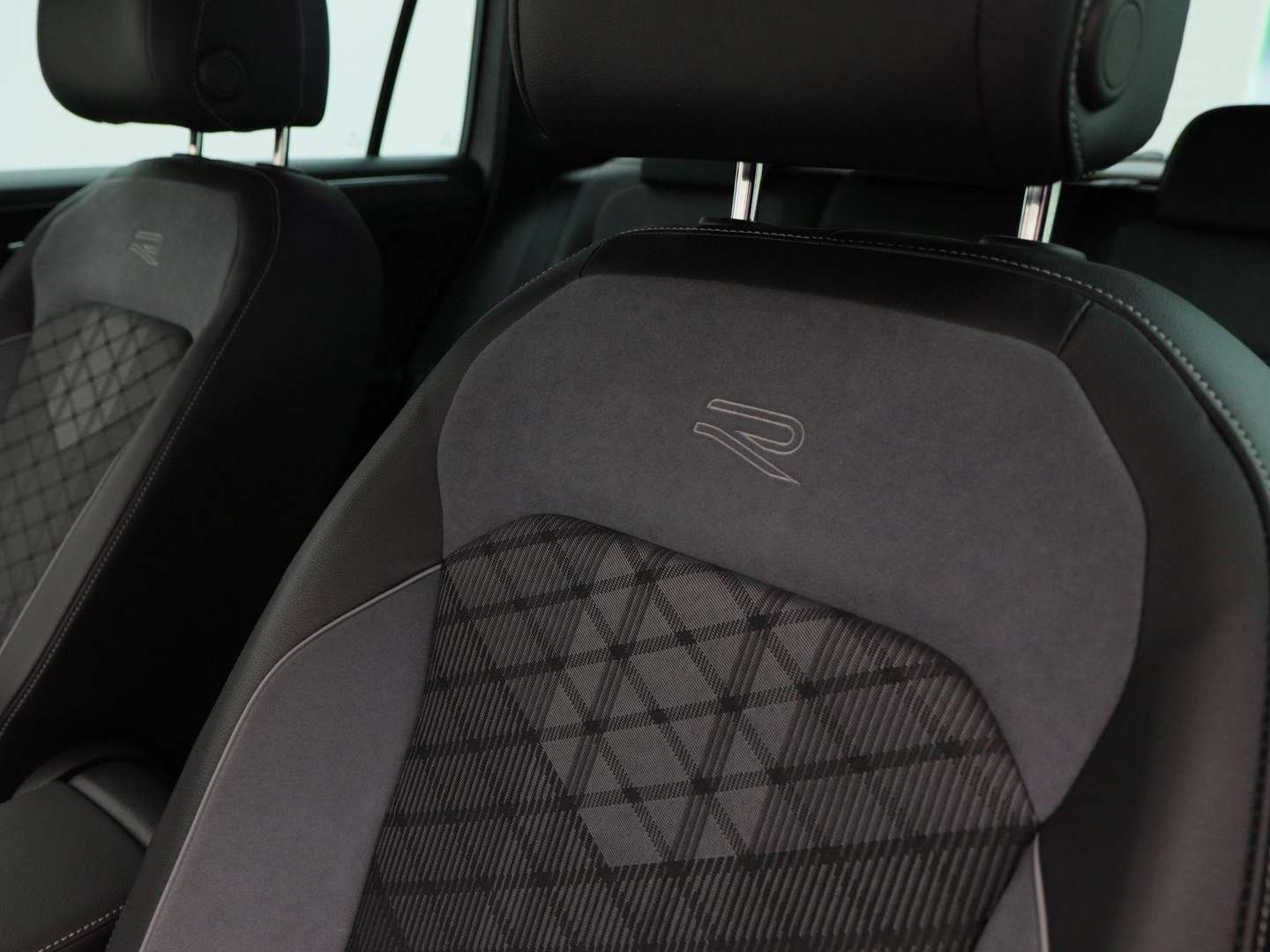 Volkswagen TIGUAN EHybrid R-Line - 2023 - Joinsteer - #13