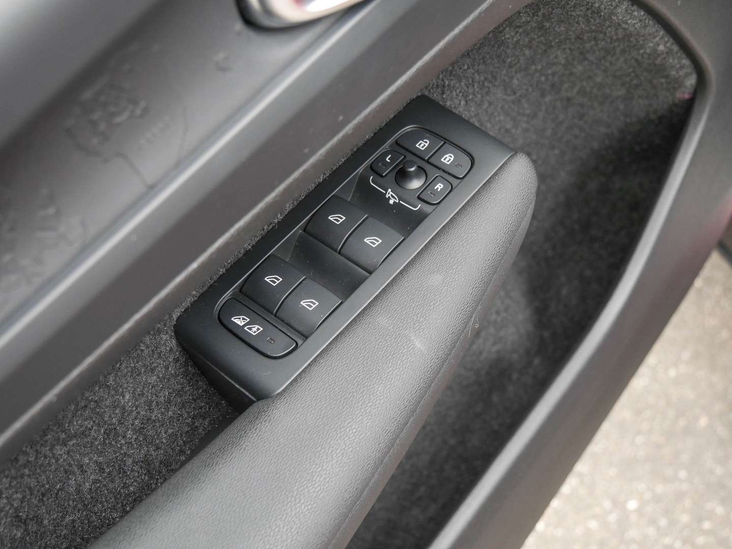 Volvo C40 Recharge PLUS - 2023 - Joinsteer - #13