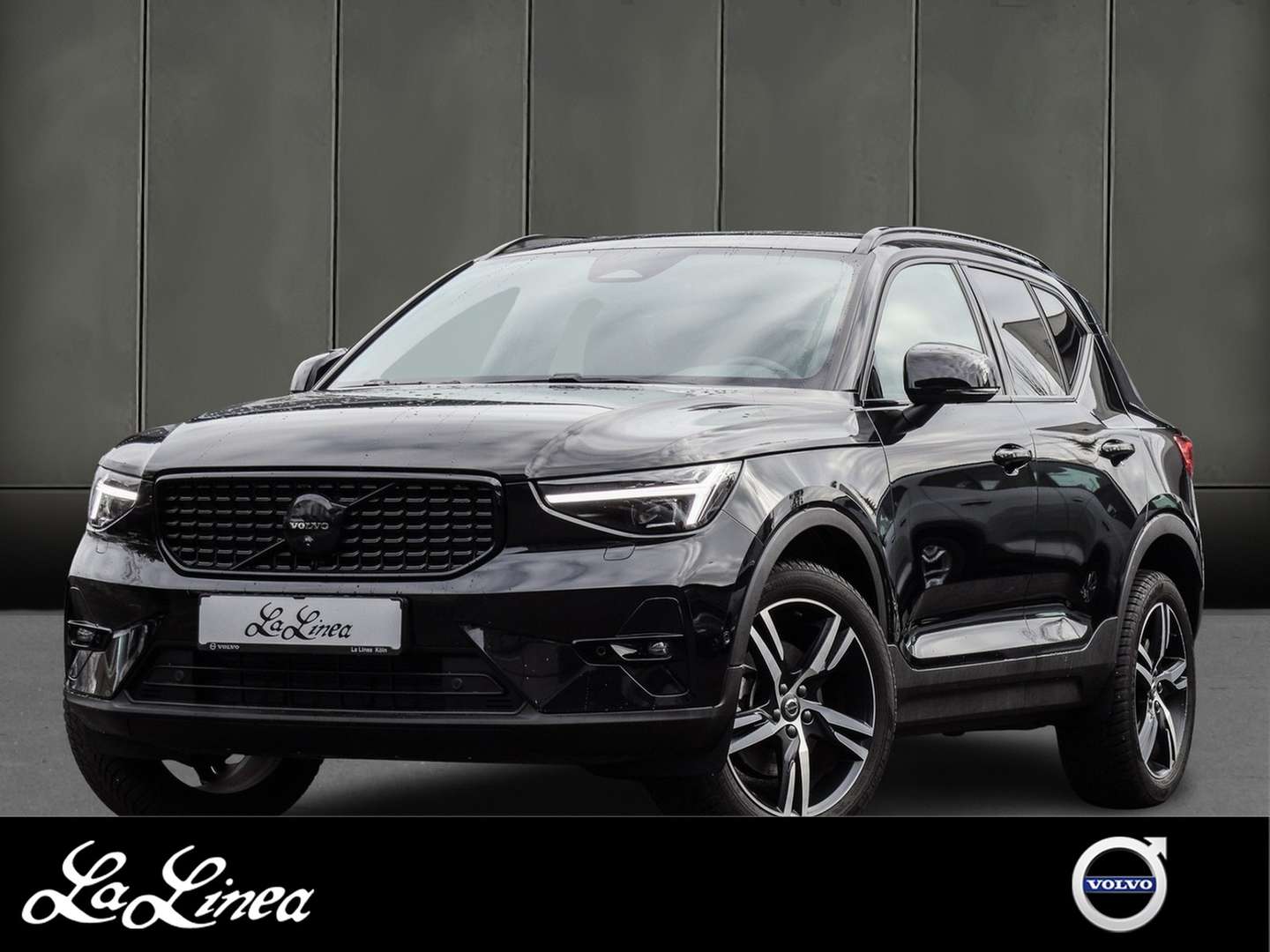 Volvo XC40 B3 Ultra Black Edition - 2025 - Joinsteer - #1