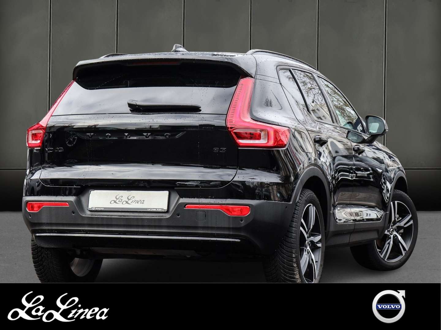 Volvo XC40 B3 Ultra Black Edition - 2025 - Joinsteer - #2
